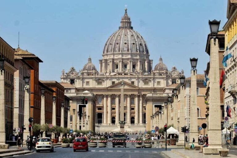 Rome: Papal Audience Guided Tour with Reserved Access - Who Should Consider This Tour?