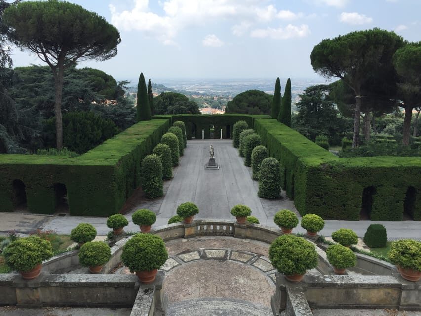 Rome: Pontifical Villa Gardens at Castel Gandolfo Minibus - Who Should Consider This Tour?