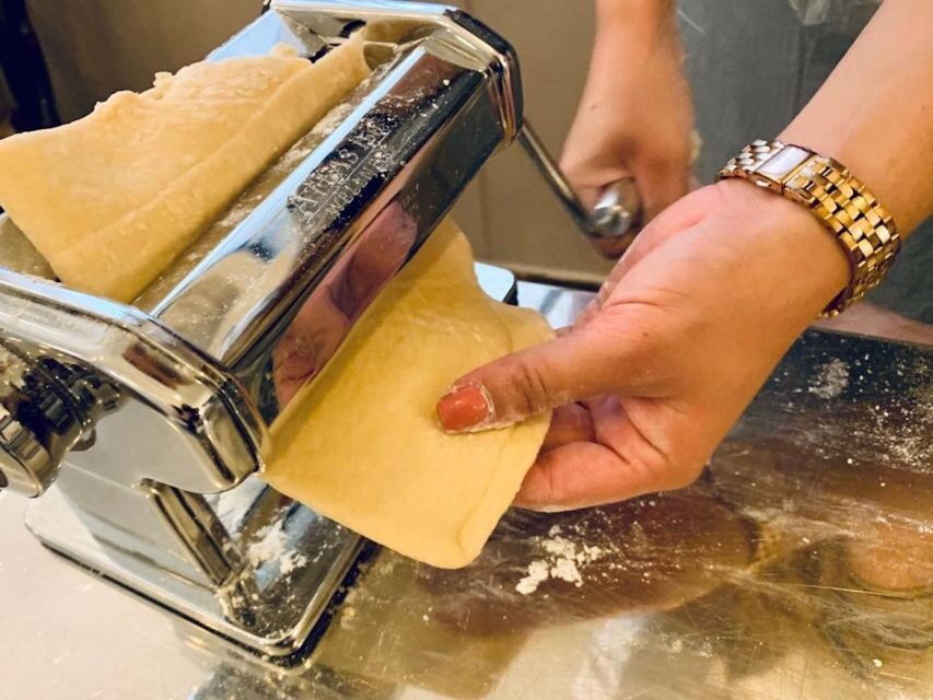 Rome: Roman Master Chef Cooking Class with Wine - Why This Experience Stands Out