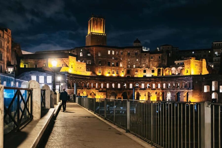 Rome: Small Group City Highlights Moonlight Walking Tour - Who Should Consider This Tour?