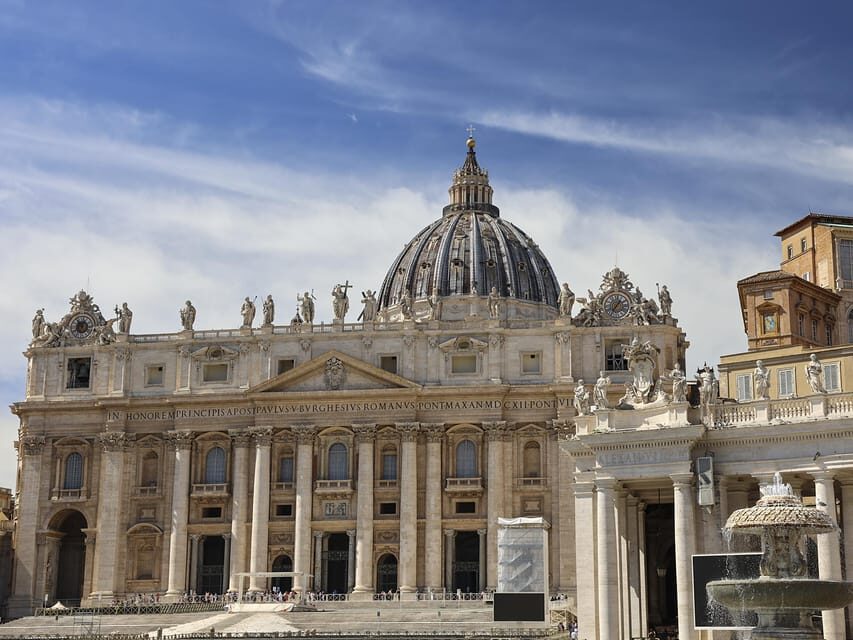 Rome: St. Peters Basilica, Tombs Tour & Optional Dome Climb - Who Should Consider This Tour?