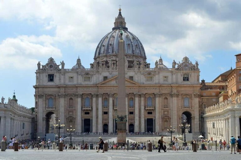 Rome: St. Peters Guided Tour with Optional Dome Climb - Practical Tips and Considerations