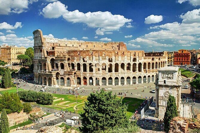 Rome's Best Guided Tour Colosseum and Vatican Museums 2 Days - Day 1: Walking Through Ancient Rome