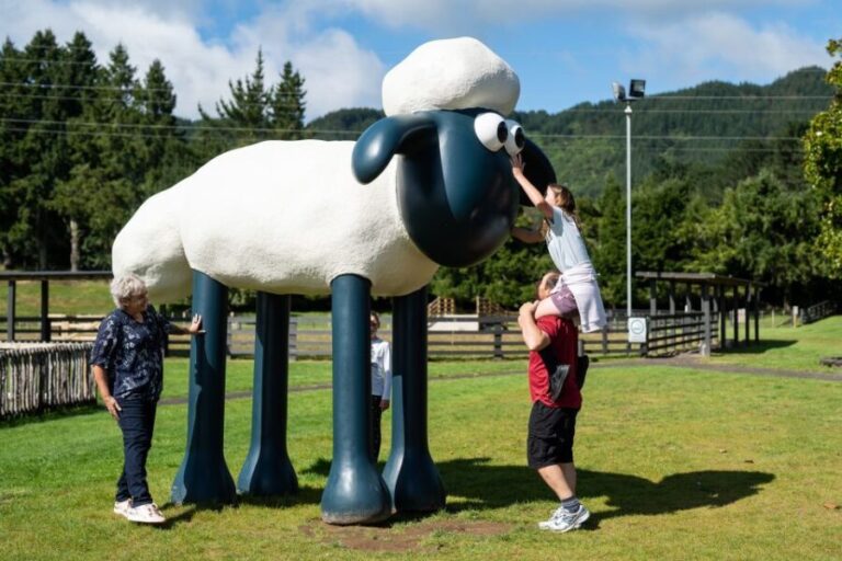 Rotorua: Authentic Kiwi Farm Experience at the Agrodome - Practical Details and Tips