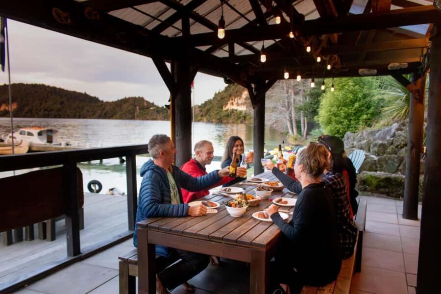 Rotorua: Evening Starlight Gourmet Kayak Tour with dinner - The Sum Up: Who Is This Tour Best For?