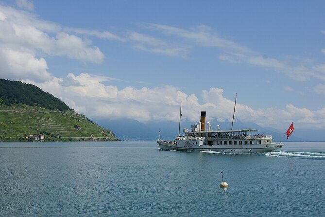 Round trip cruise from Lausanne to Chillon - An In-Depth Look at the Lake Geneva Cruise Experience