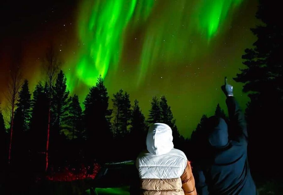 Rovaniemi: hunting for the Northern Lights with BBQ - Food and Comfort: A Key Part of the Experience