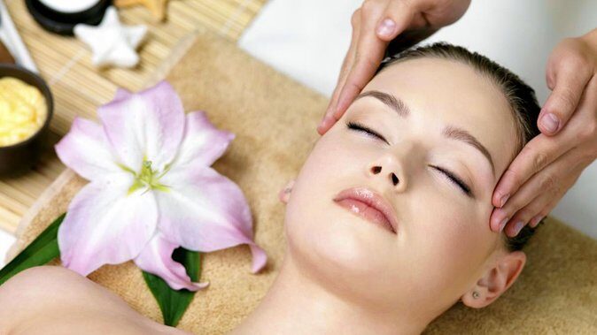 Royal Facial Treatment plus 20-minutes Free Fish Pedi - A Relaxing Escape in the Heart of Athens: Royal Facial Treatment plus 20-minute Free Fish Pedi