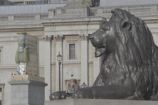 Royal london - Authentic and Engaging Guides