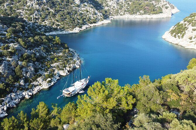 Sail Turkey: 18-39's Fethiye to Olympos Gulet Cruise - The Crew and Atmosphere