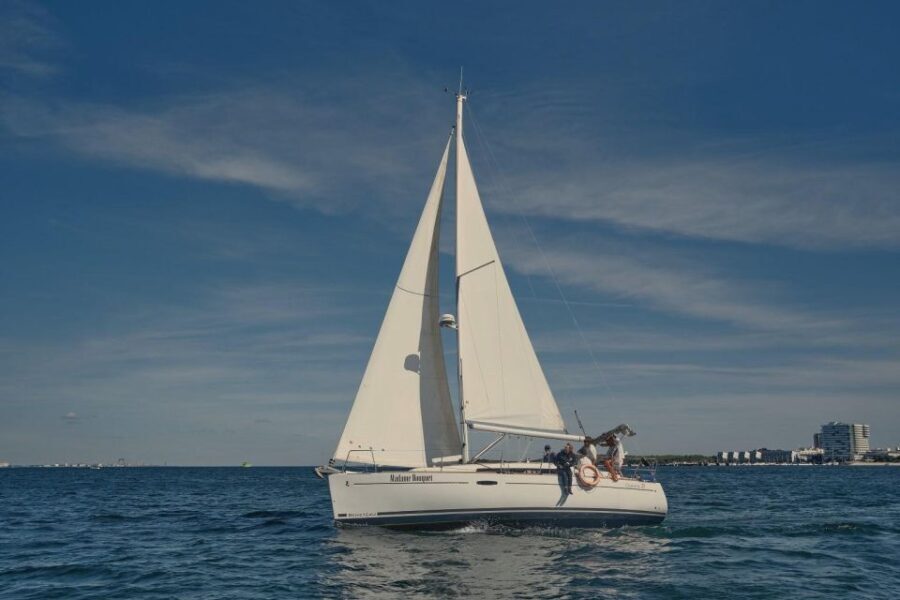Sailing boat sunset in Setúbal - An In-Depth Look at the Sunset Sailing Tour in Setúbal