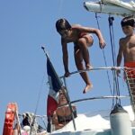 Sailing towards the Devil's Saddle - What travelers love and note