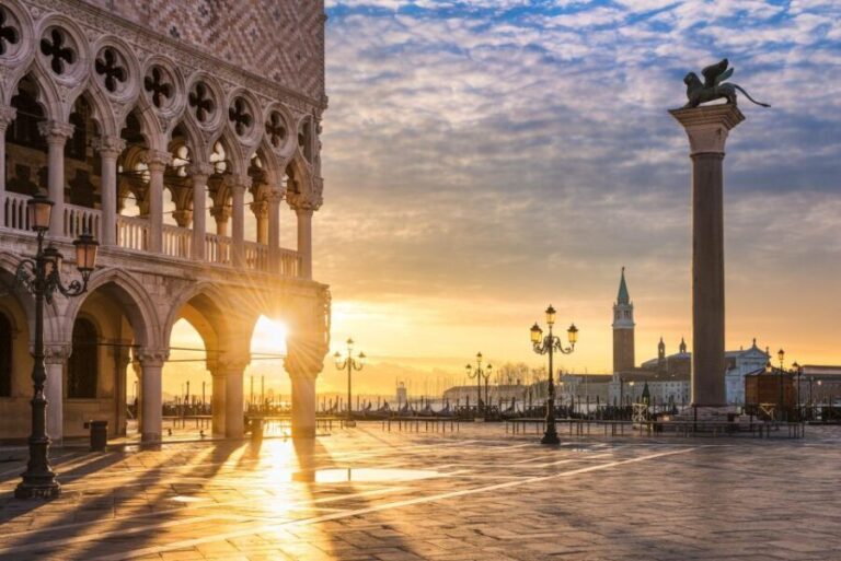 Saint Mark Basilica Priority Access & Audio Guide Option - The Guided vs. Audio Options