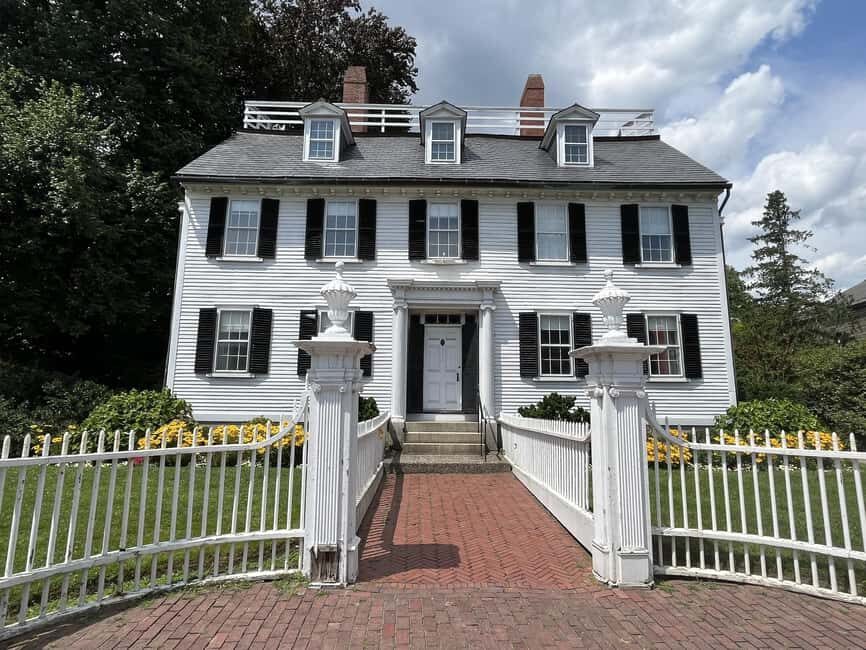 Salem Witch Tour from Boston by Train - Who Should Consider This Tour?