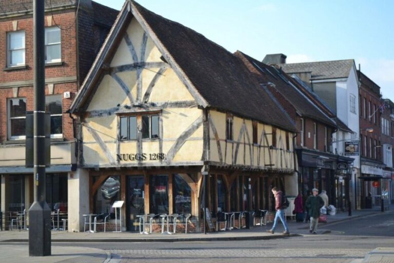 Salisbury Private Guided Walking Tour - Exploring Salisbury in Depth