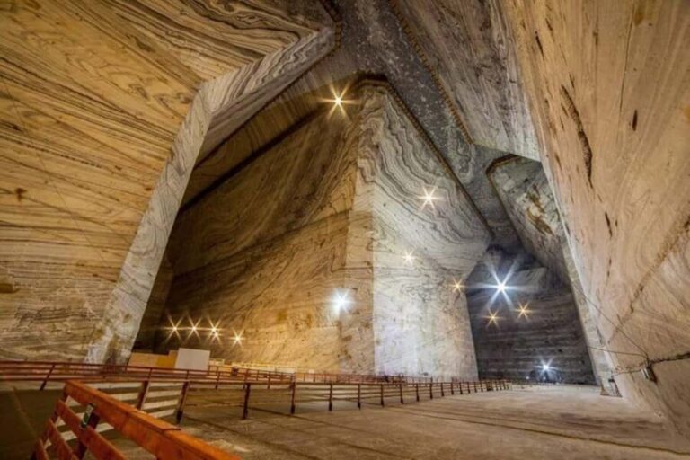 Salt Mine, Lunch at Winery & Dracula's Tomb - Small Group 7p - Value and Practical Considerations