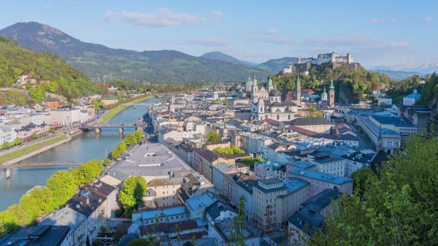 Salzburg - Historic Guided Walking tour - Exploring Salzburg’s Historic Heart