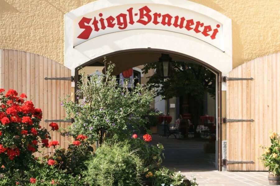 Salzburg: Stiegl Brewery Tour with Beer Tasting - Detailed Review of the Salzburg Stiegl Brewery Tour