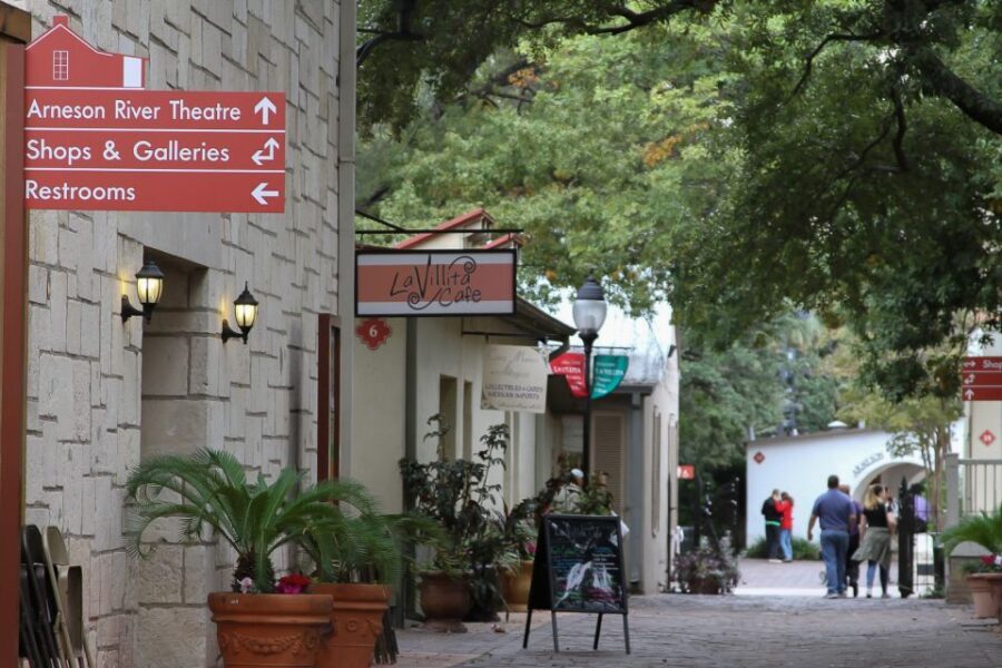 San Antonio: City Sightseeing Van Tour - A Deep Dive into the Tour Experience