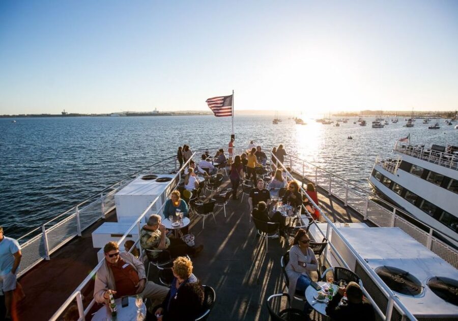 San Diego: New Year's Eve Gourmet Brunch or Dinner Cruise - The Itinerary: What to Expect