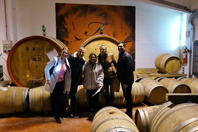 San Gimignano and Vernaccia Wine Tour with Lunch at Farm - Who Is This Tour Best For?