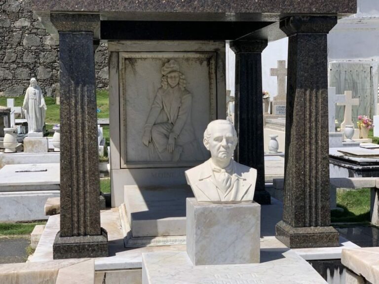 San Juan: Ghosts and Spooky History Walking Tour - In-Depth: What You’ll See and Hear