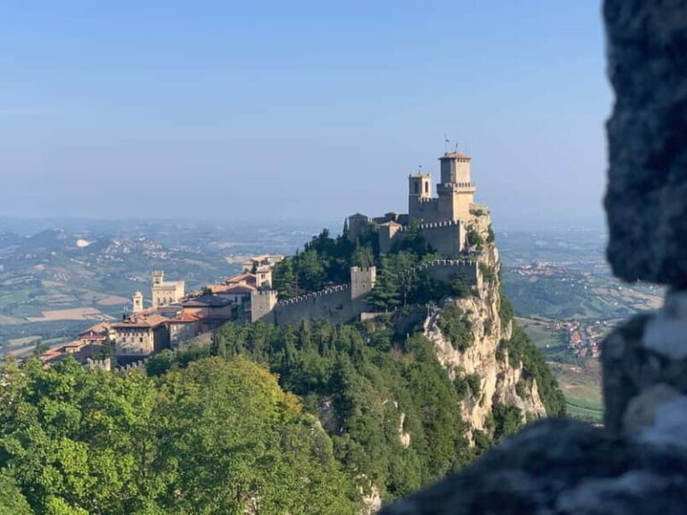 San Marino Historical Center Private Tour with tourist guide - Religious and Historical Sites