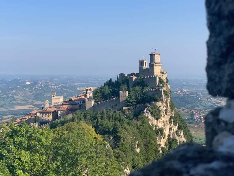 San Marino Historical Center Private Tour with tourist guide - Religious and Historical Sites