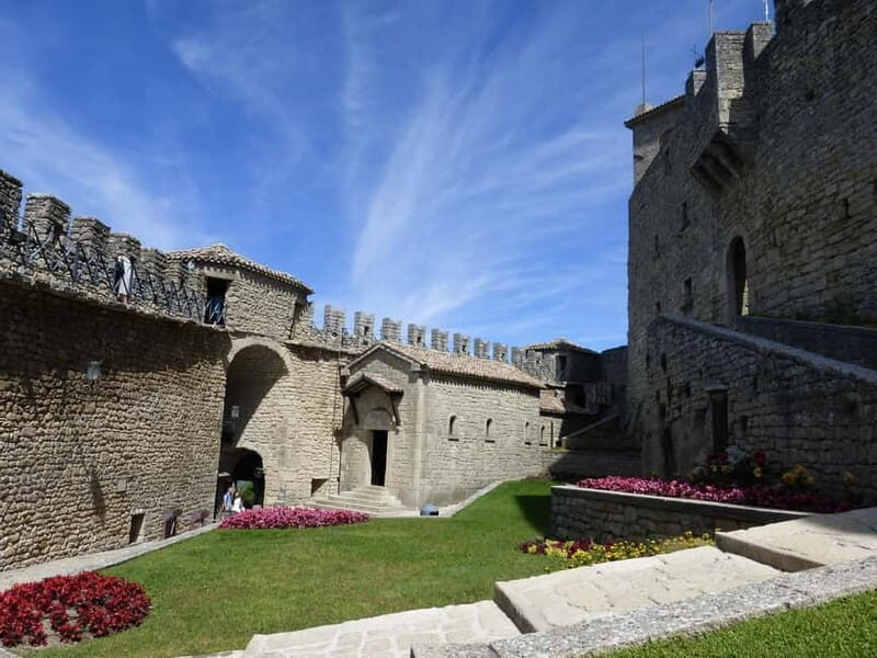 San Marino - Private Historic Walking Tour - The Experience in Perspective