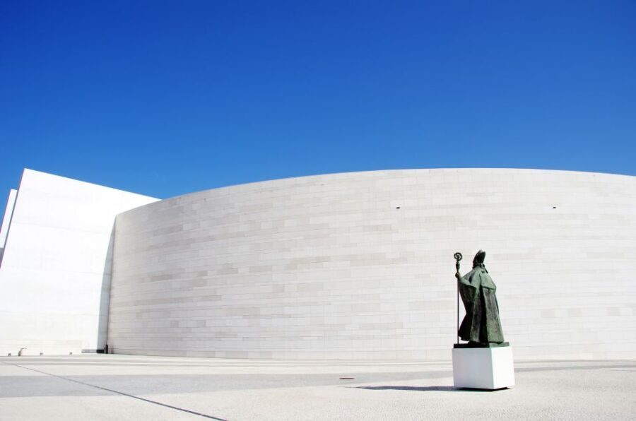 Sanctuary of Fátima and Coimbra City Tour