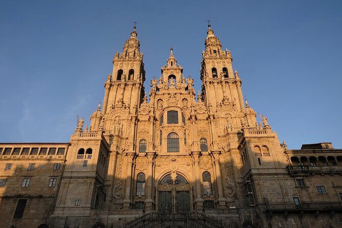 Santiago de Compostela Private Tour (All Inclusive) - Crossing Borders and Discovering Valença do Minho