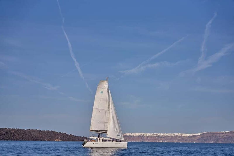 Santorini: Caldera Classic Catamaran Cruise w/ Meal & Drinks - The Volcanic Highlights: Nea Kameni and the Lava Fields