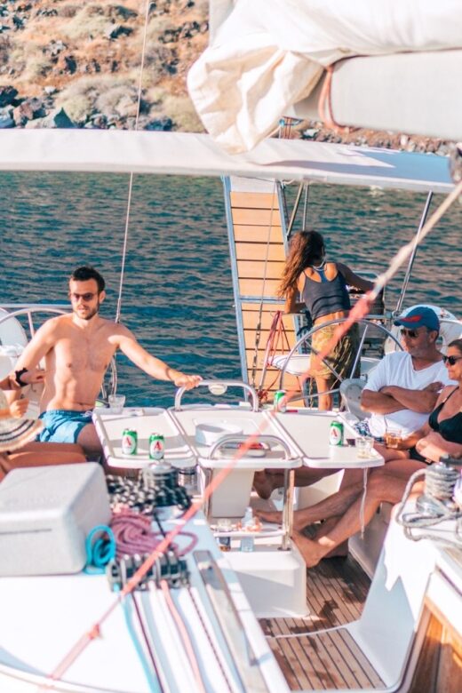 Santorini Caldera: Morning Sailing Cruise with Meal - An In-Depth Look at the Santorini Morning Sailing Cruise