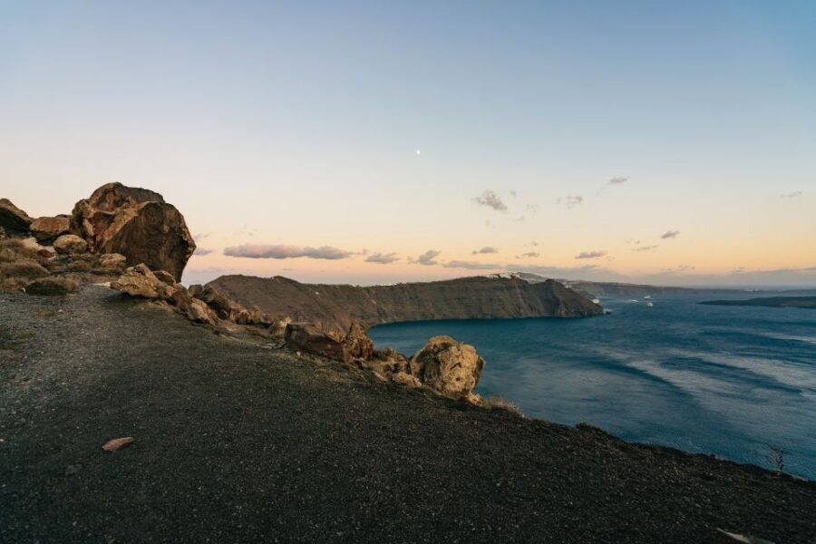 Santorini: Caldera Trail Guided Hike and Sunset Viewing - Who Should Consider This Tour?