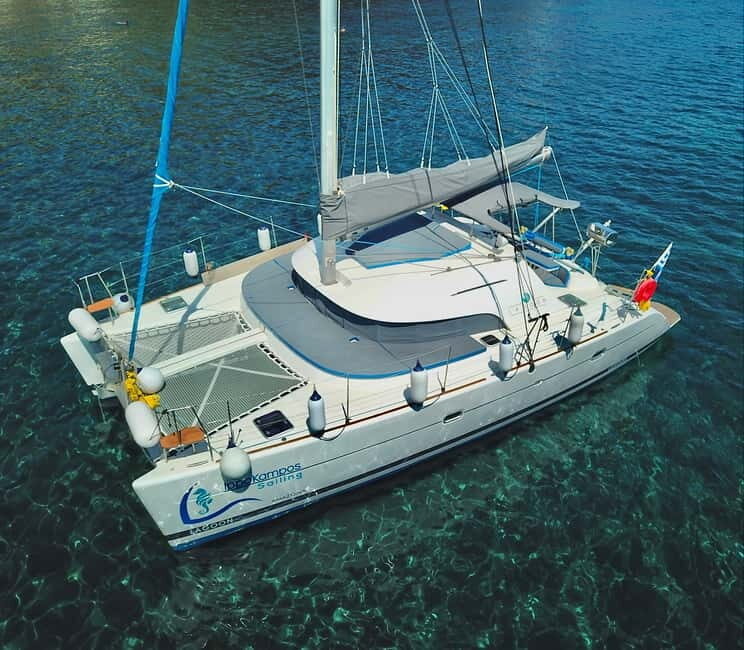 Santorini: Catamaran Cruise with Food and Drinks - The Experience in Detail