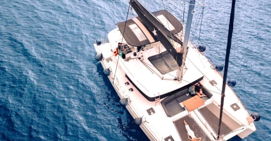 Santorini: Catamaran Cruise with Lunch, Drinks, & Oia Visit - Final Thoughts: Who Is This Cruise Best For?