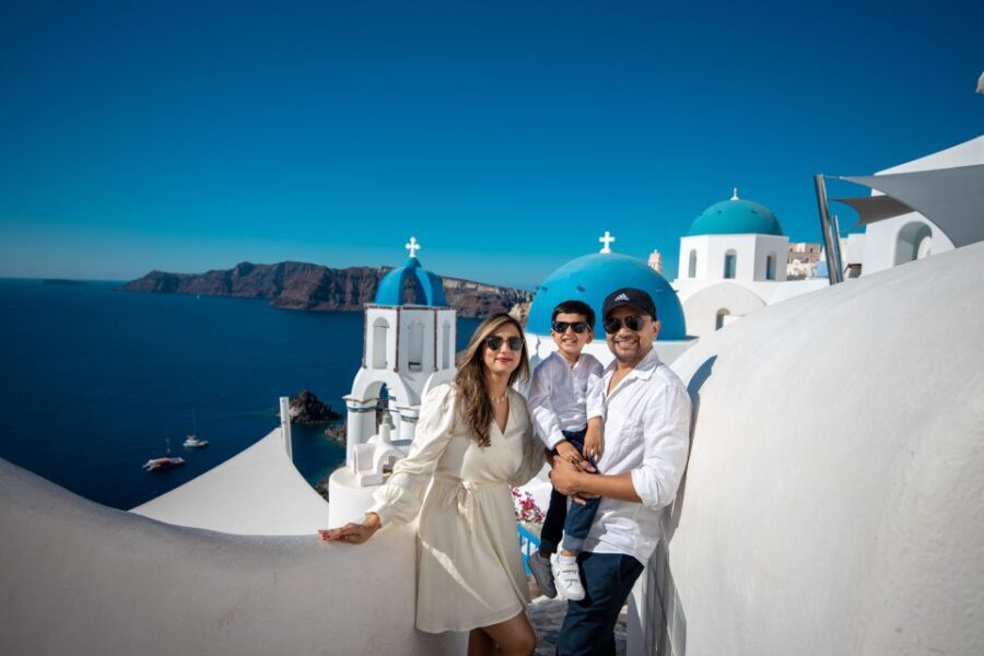 Santorini Family Photoshoot (Oia Village) - Practical Details