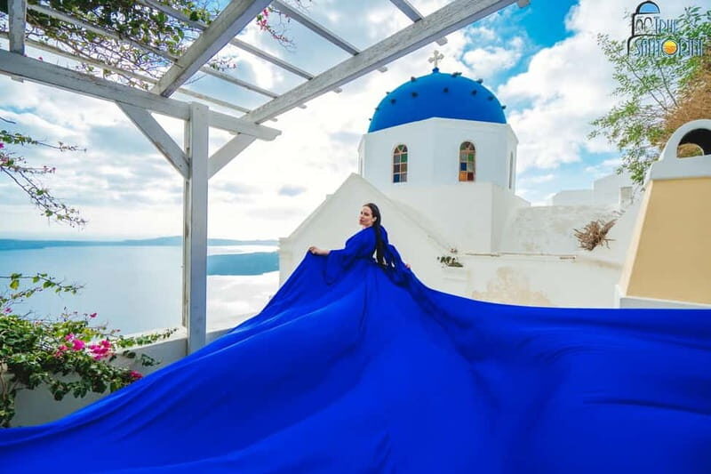 Santorini: Flying Dress Photoshoot with Edited Photos - A Closer Look at the Experience