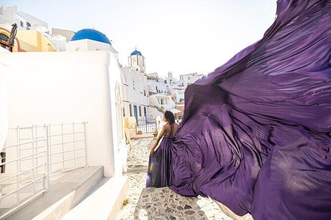 Santorini: Flying Dress Professional Photography *Dress Included* - The Experience in Detail