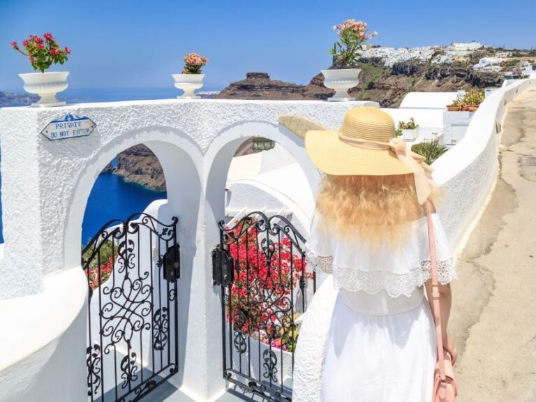 Santorini: Private Photo Shoot in Fira or Imerovigli - Why Consider This Experience?