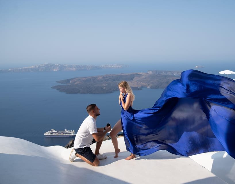 Santorini: Proposal Photoshoot l Private Entry to blue Dome - Why Choose This Proposal Photoshoot in Santorini?