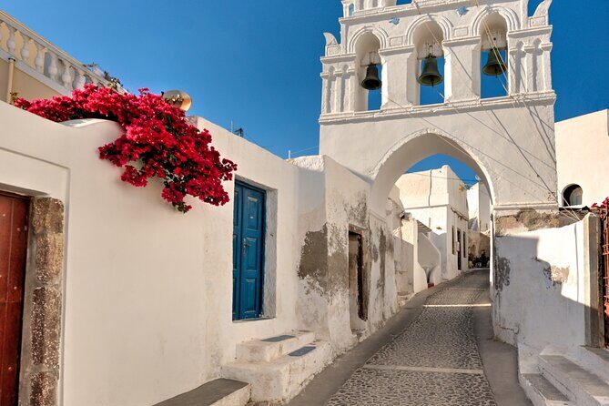 Santorini_Sunset Cheers and Dine - An In-Depth Look at the Santorini Sunset Cheers and Dine Tour