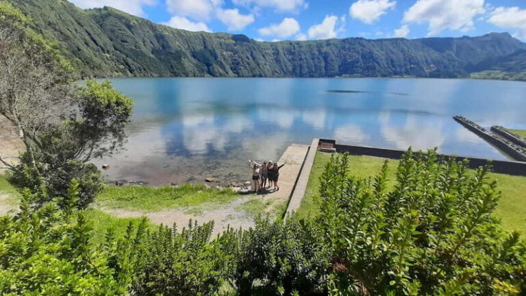 São Miguel Azores: Sete Cidades Guided tour with a local - The Sum Up