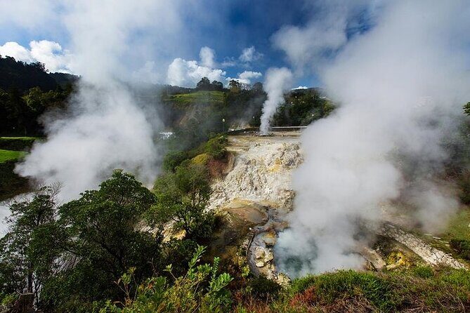 Sao Miguel East Exclusive : Full-Day Guided Tour ( Including Lunch) - The Sum Up: Who Will Love This Experience?