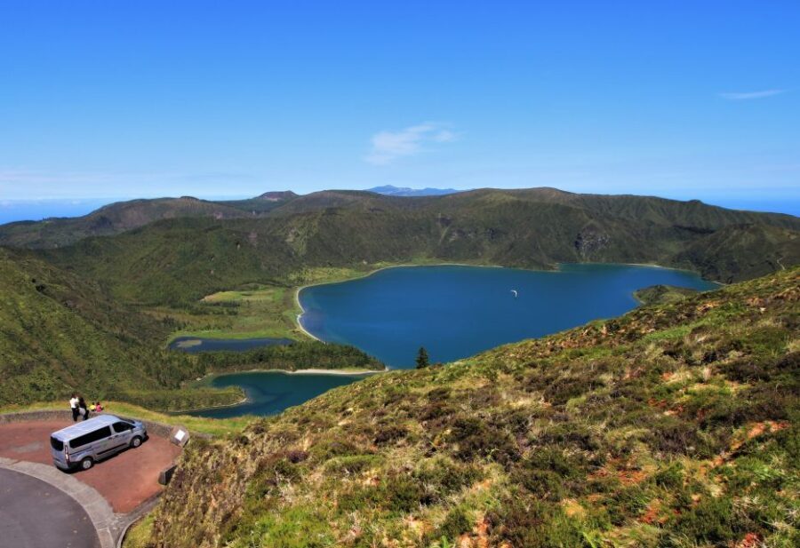 São Miguel West: Full-Day Van Tour with Lunch - The Guide and Experience