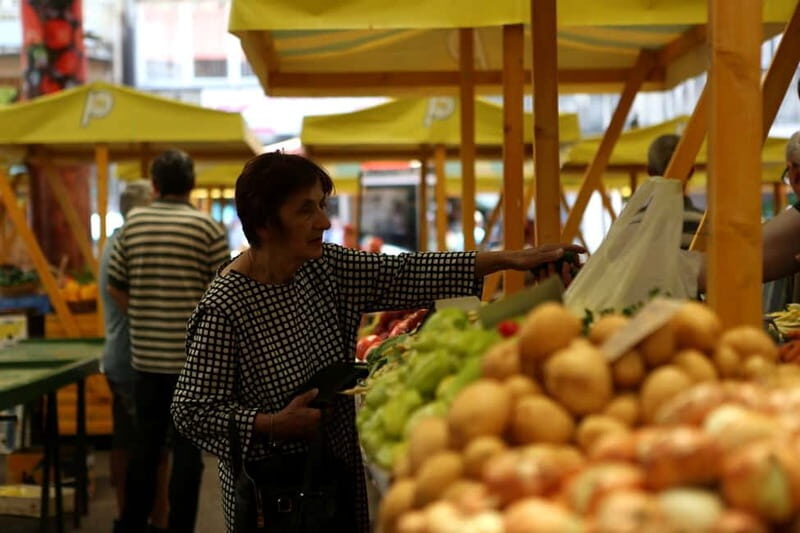 Sarajevo: Sarajevo City Market, Old Town Food Tasting Tour - Key Points