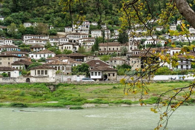 Saranda: Berat 2-Day Tour with Accommodation and Meals - Exploring Berat: What This Tour Offers in Detail