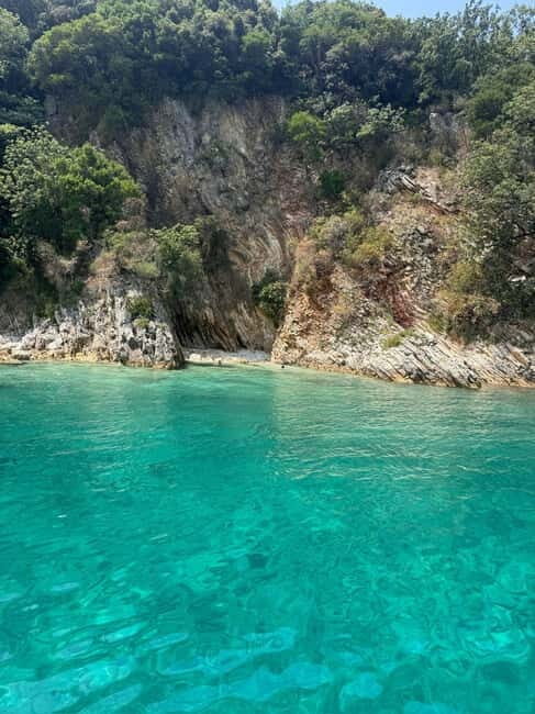 Saranda: Boat tour to 7 destinations end snorkeling - Exploring the Albanian Coast from Saranda: A Treasure Trove of Beauty and Adventure