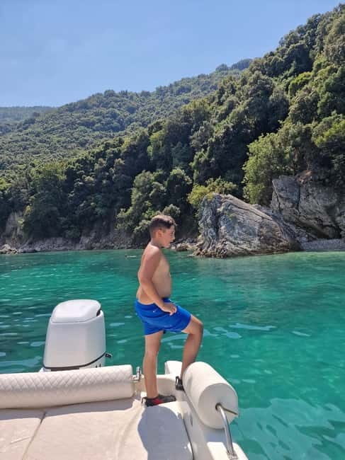 Sarande: Boat Tour to Krorez with Snorkle&Drinks&Swimming