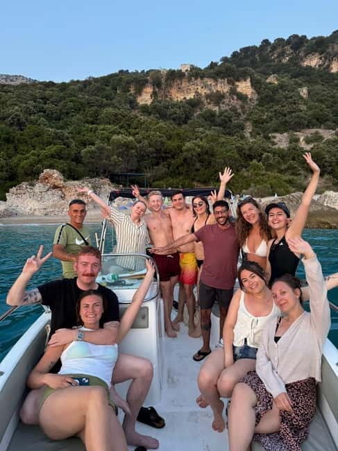 Sarandë: Sunset boat tour with local wine - An In-Depth Look at the Sarandë Sunset Boat Tour